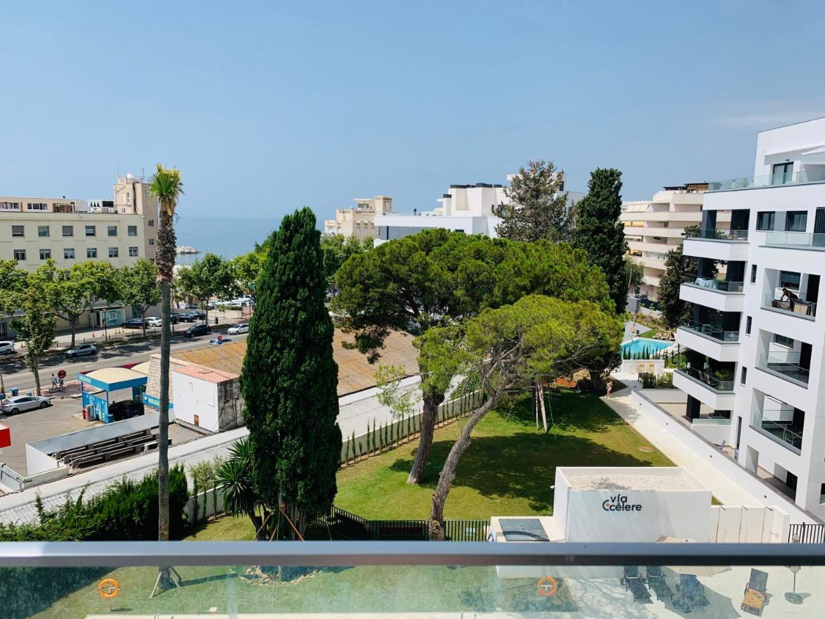 Sea View Luxury New Port Apartment Marbella